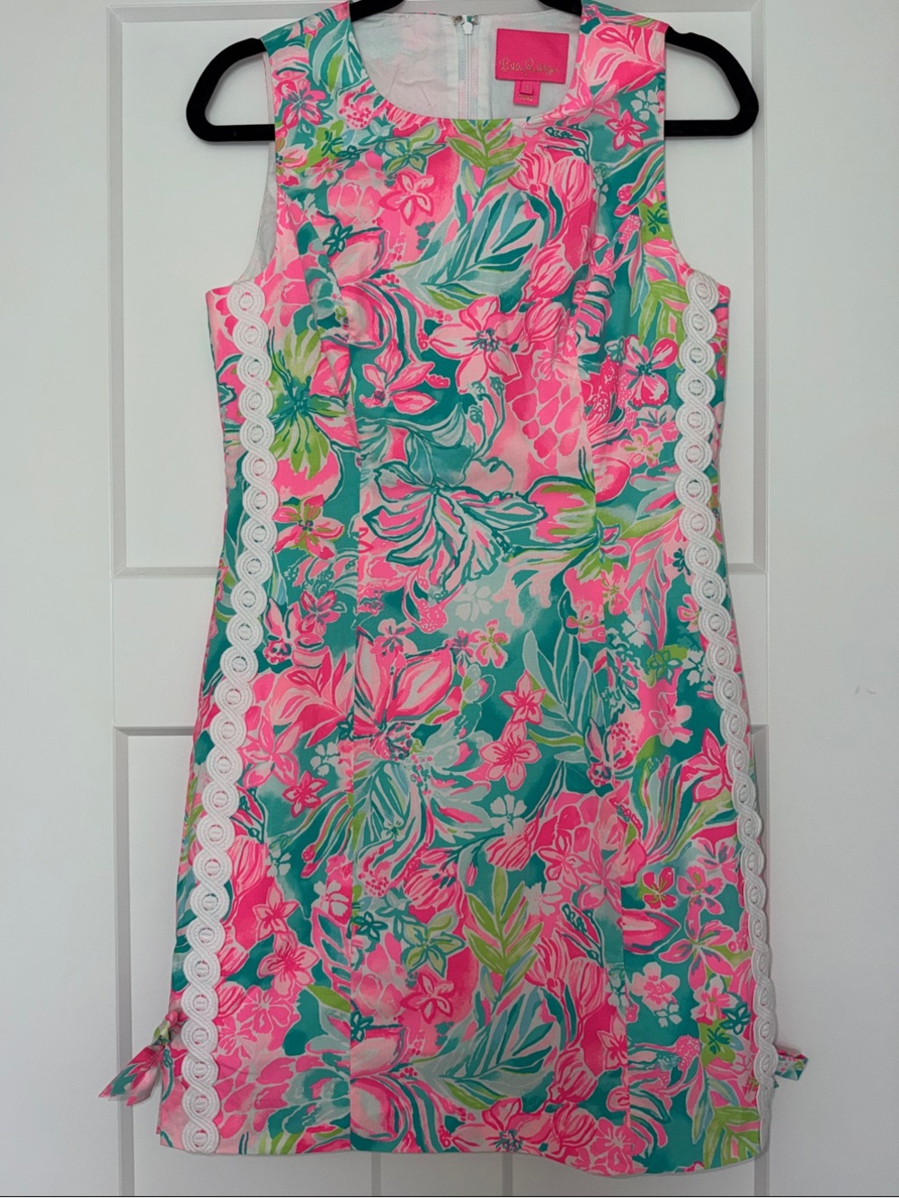 Lilly Pulitzer Mila Stretch Shift Dress Hot on the Scene